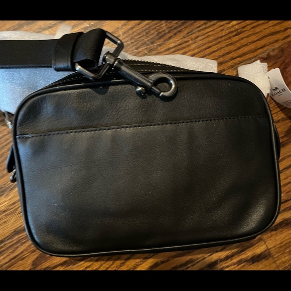 NWT Coach XL Leather trim camo lined tote 6 set—-price drop for today only - Picture 6 of 16